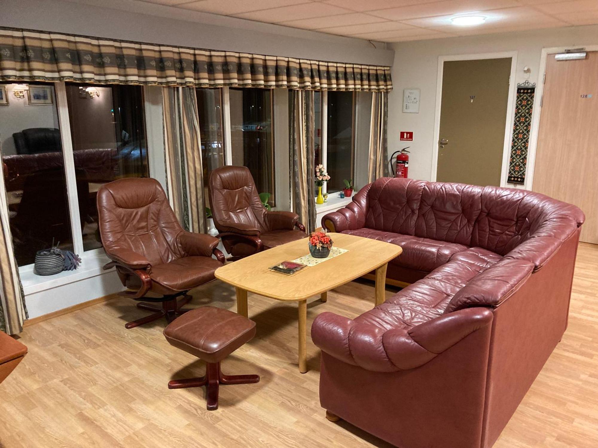Hotel Fiskarheimen Havly, Røst Extérieur photo